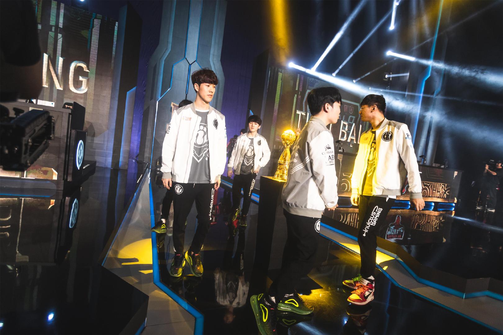 Invictus Gaming 不想要一个凶猛而强大的打野！ Jiwoo 阿菲利欧斯，红白法赫伦收获了 Nongshim RedForce 并击败了 DRX
